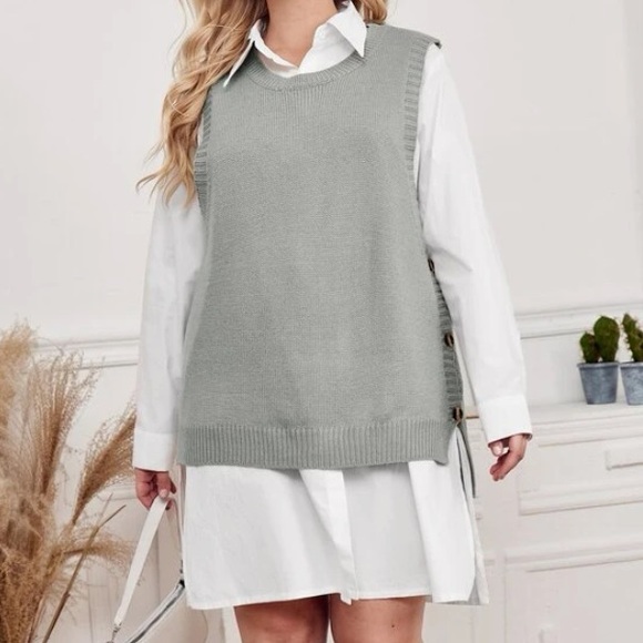 Sweater Vest with Side Buttons and Split Hem - SHEIN Size 2XL - Picture 6 of 7